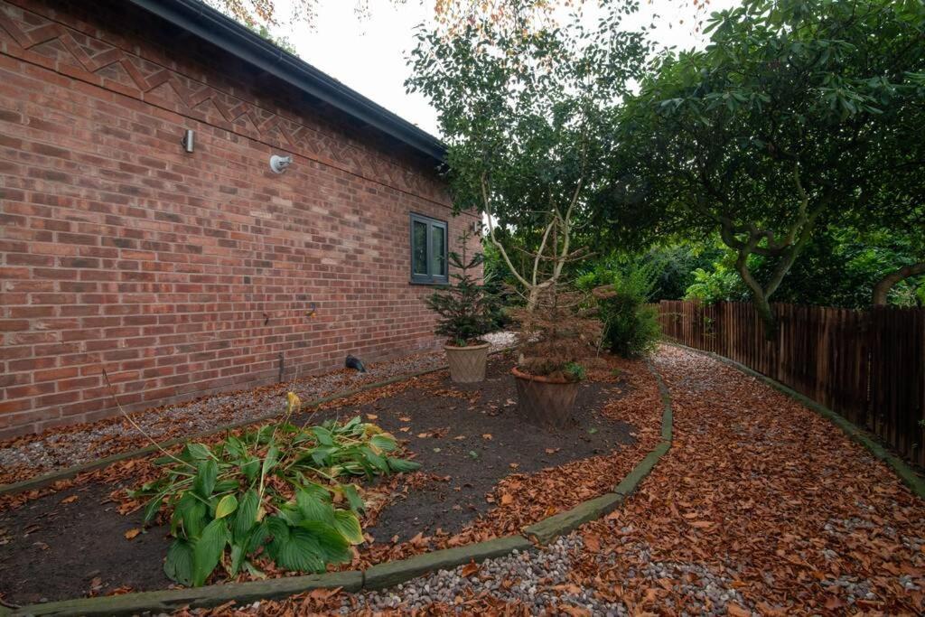 Luxury Coach House Next To Woodland In Knutsford Villa Eksteriør bilde