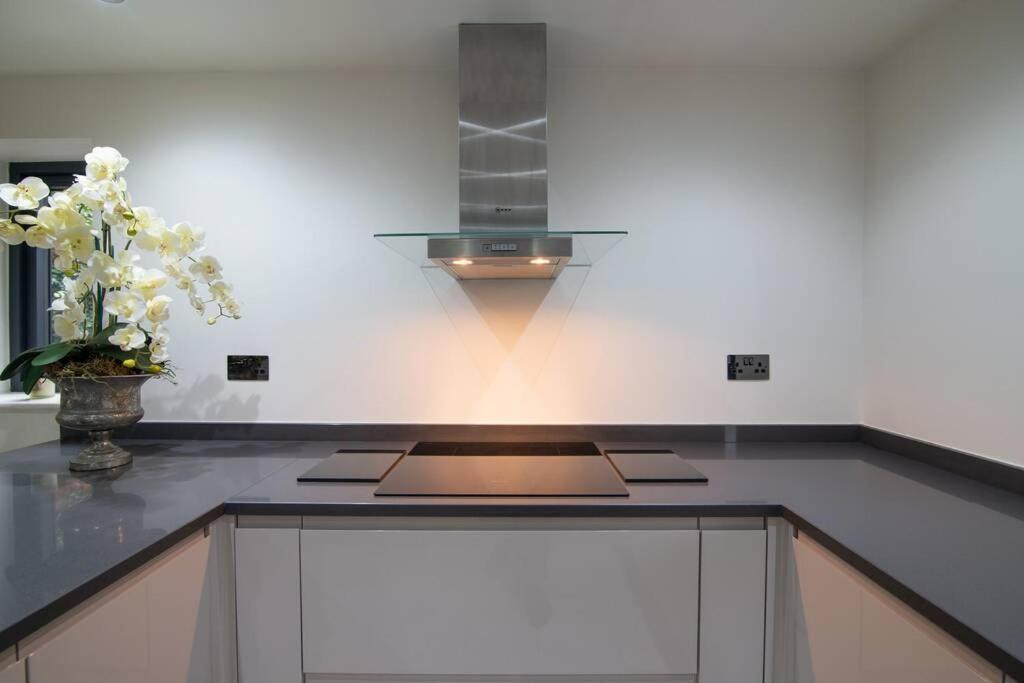 Luxury Coach House Next To Woodland In Knutsford Villa Eksteriør bilde
