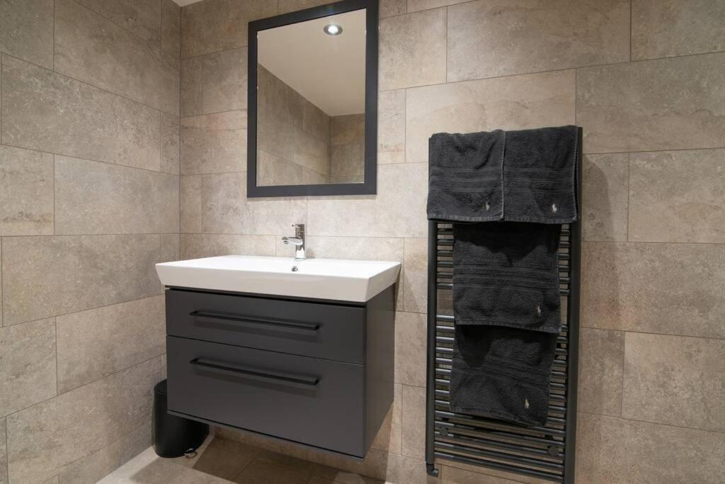 Luxury Coach House Next To Woodland In Knutsford Villa Eksteriør bilde