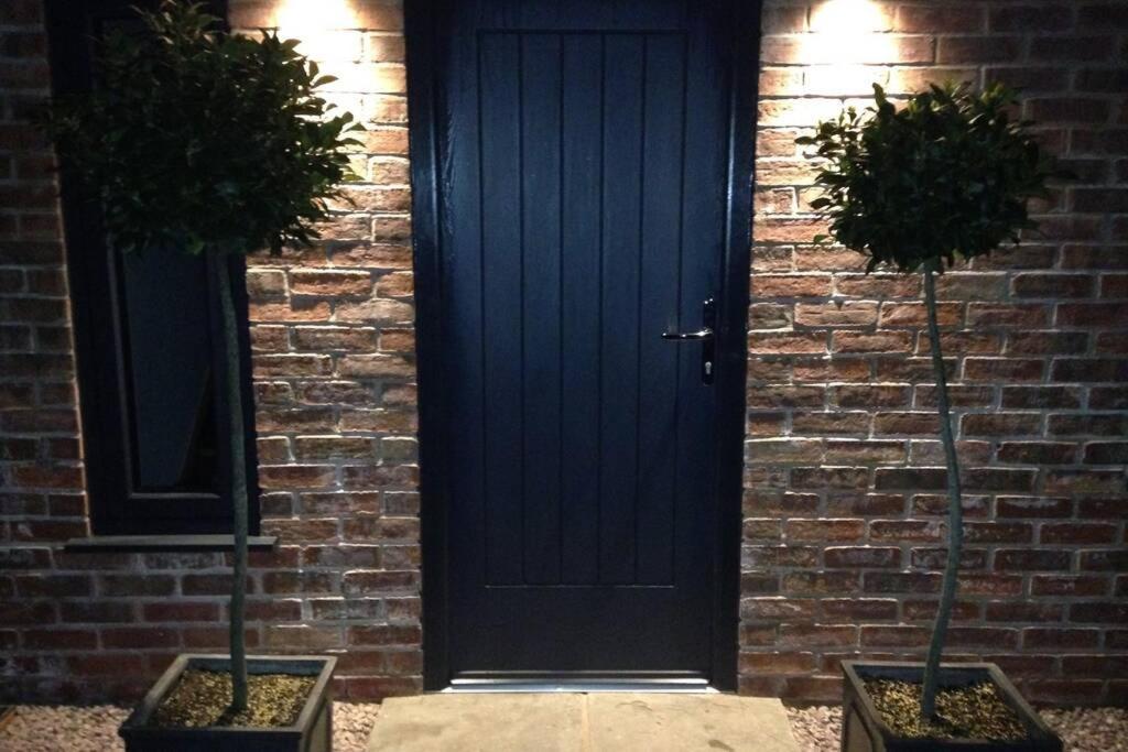 Luxury Coach House Next To Woodland In Knutsford Villa Eksteriør bilde