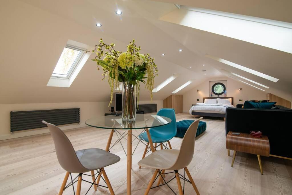 Luxury Coach House Next To Woodland In Knutsford Villa Eksteriør bilde