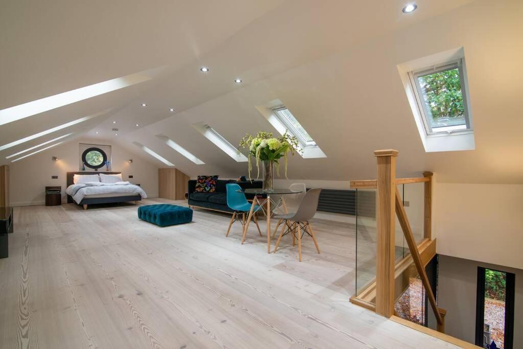 Luxury Coach House Next To Woodland In Knutsford Villa Eksteriør bilde